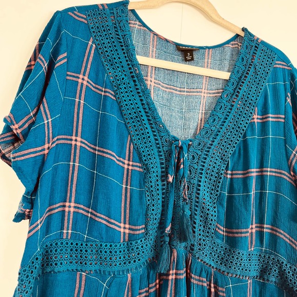 Torrid Women 3X Blue Plaid V-Neck Blouse Lightweight Eyelet Ribbon Flowy Hem - Picture 1 of 8